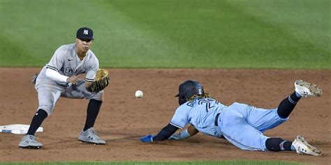 Vlad Guerrero Jr.'s first career stolen base