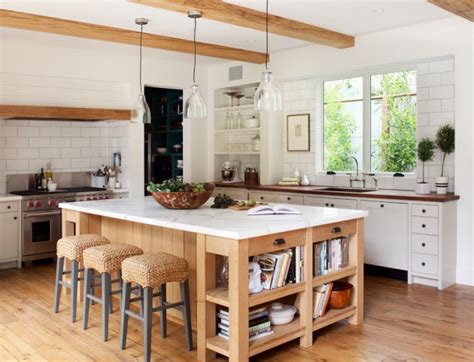 15 Lovely Farmhouse Kitchen Interior Designs To Fall In Love With