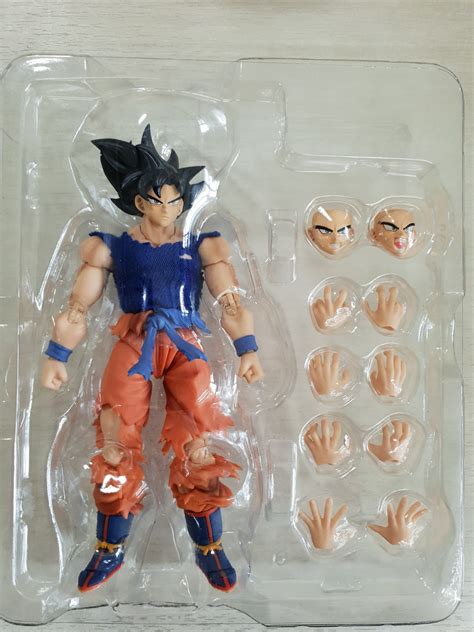 Custom Ultra Instinct Goku Dragonball SH Figuarts, Toys & Games, Bricks & Figurines on Carousell