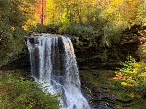 Highlands NC Waterfalls | Best Waterfall Hikes in Cashiers