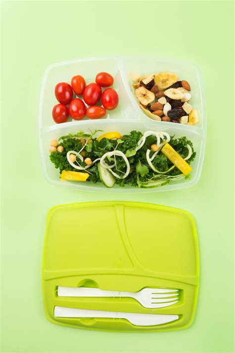 Free Lunch Box With Cutlery Photo — High Res Pictures