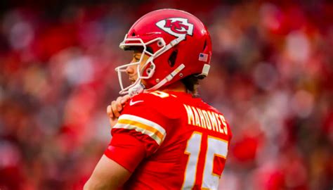 Patrick Mahomes Prop Bets NFL Divisional Playoffs: Passing Yards ...