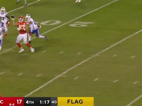 Travis Kelce’s Insane Lateral Touchdown Got Called Back For Offensive ...