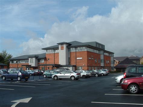 Pershore Hospital © Derek Bradley cc-by-sa/2.0 :: Geograph Britain and Ireland