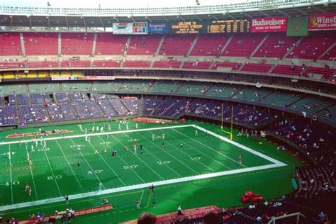 Riverfront Stadium - History, Photos & More of the former NFL stadium ...