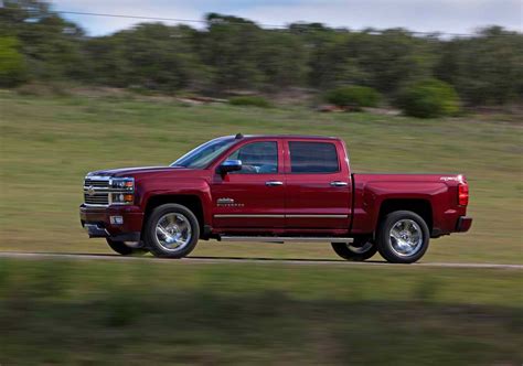 2014 Chevrolet Silverado High Country Review, Specs, MPG & Price