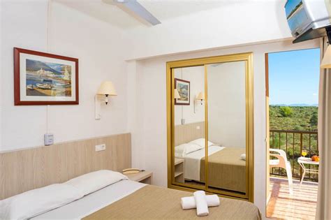 HSM Canarios Park - Calas De Mallorca hotels | Jet2holidays