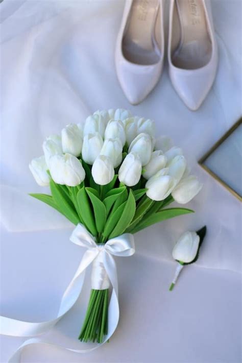 White Tulip Bridal Bouquet Classic Wedding White Tulip - Etsy