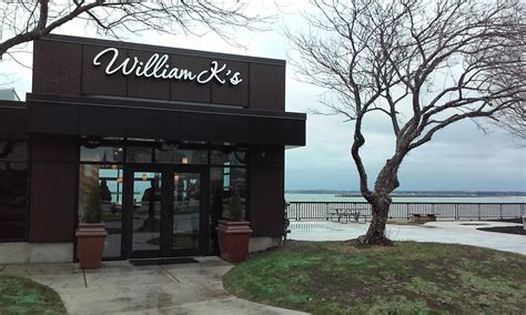 New marina restaurant looks to attract year-round diners | WBFO