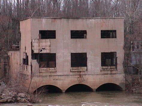 abandoned building on the southside of belle isle, richmond, va. | Virginia travel, Abandoned ...