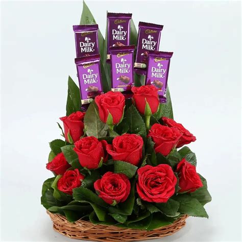 Roses & Chocolate Basket - Anniversary, Chocolate Gift Basket, चॉकलेट ...