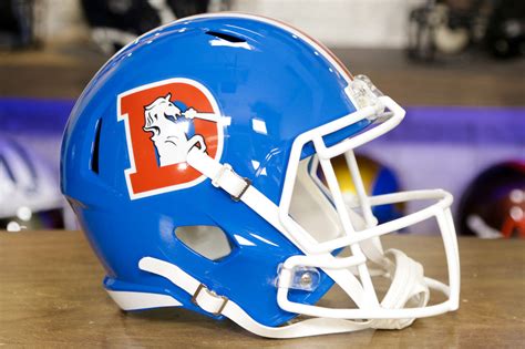 Denver Broncos Riddell Speed Replica Helmet - 1975-1996 Throwback – Green Gridiron, Inc.