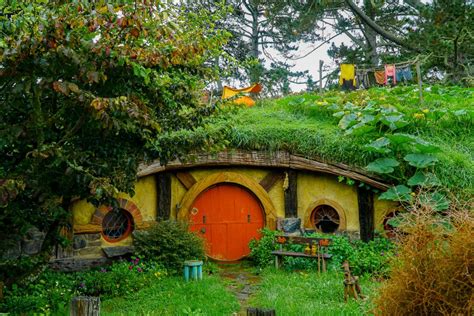 Have you visited the Hobbiton Movie Set yet? | Aussie Mob