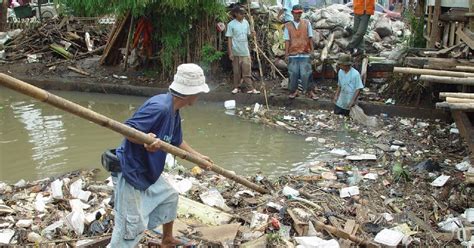 Artikel Tentang Banjir Akibat Sampah - Homecare24