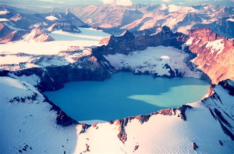 Visita el Parque Nacional Katmai en Alaska