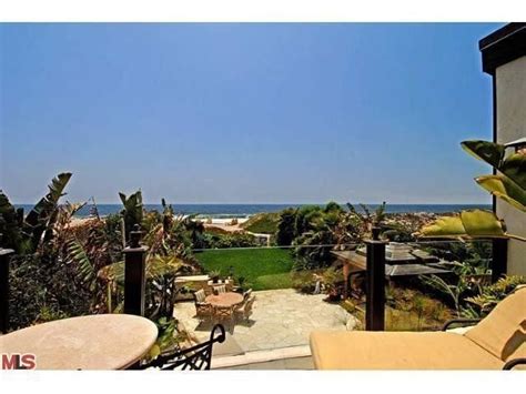 Goldie Hawn, Kurt Russell House Finally Sells In Malibu For $9.5 ...