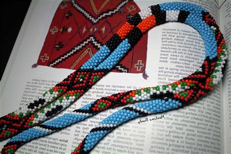 20 Native American Beadwork Patterns - Do It Before Me