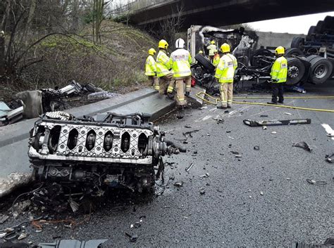 Dramatic images show aftermath of lorry crash as part of M6 to stay … - Translogistics