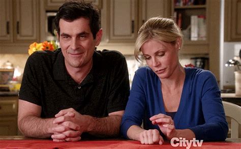 claire dunphy | GIF | PrimoGIF