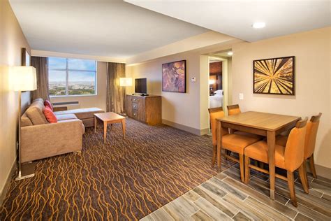 DoubleTree by Hilton Toronto Airport in Toronto | Best Rates & Deals on ...