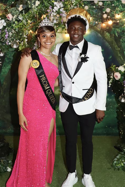 MPHS Prom King & Queen – Mount Pleasant High School