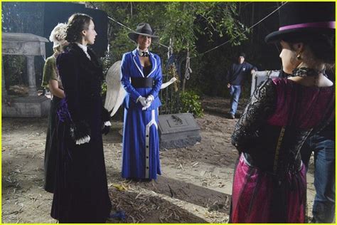 Pretty Little Liars: Halloween Special Promo Pics! | Photo 601596 - Photo Gallery | Just Jared Jr.