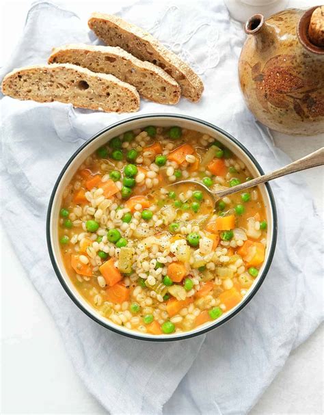 VEGETABLE BARLEY SOUP - The clever meal