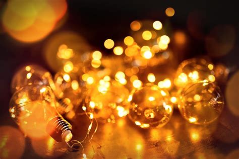 6 reasons the lights in your home are flickering