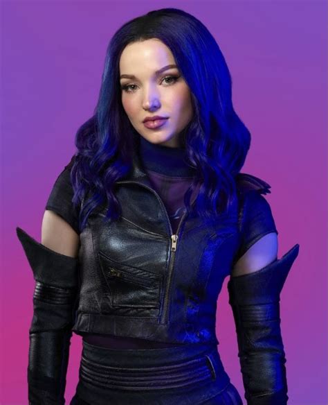 Descendentes 3 | Dove cameron style, Natural hair color, Descendants