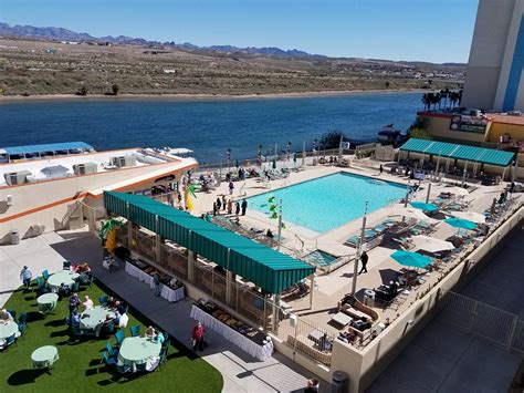 Laughlin Buzz: New Aquarius Casino Resort Pool