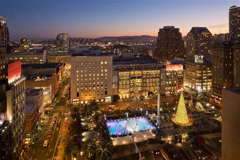 SF's Holiday Ice Skating Rink at Union Square is Back (2023-24)