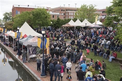 Crowds unfazed by cool temperatures at annual craft beer fest | Tourism | fredericknewspost.com