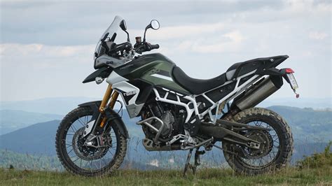 2020 Triumph Tiger 900 Rally Pro. On-Road and Off-Road Review | DriveMag Riders