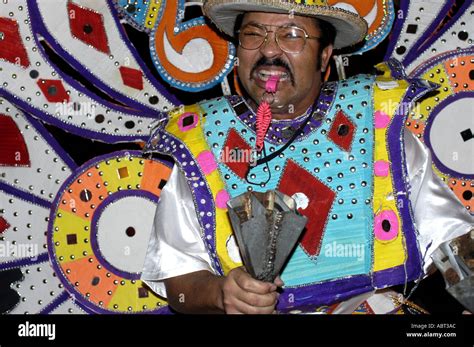 BAHAMAS Junkanoo Parade Stock Photo - Alamy