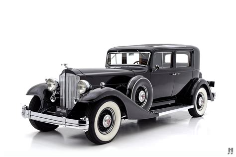 1933 Packard Twelve Club Sedan