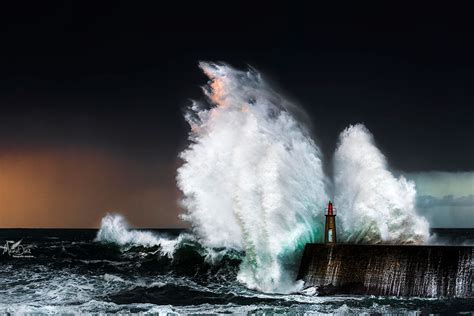 28 Breathtaking Photos Of Lighthouses That Have Stood The Test Of Time | Bored Panda