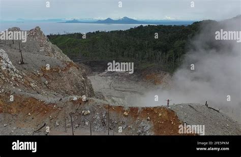 Papua new guinea volcano eruption Stock Videos & Footage - HD and 4K Video Clips - Alamy