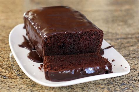 Chocolate Glaze Recipe for Cakes and Desserts