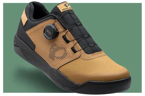 Clipless Mountain Bike Shoes Group Review - Enduro - DH - EMTB