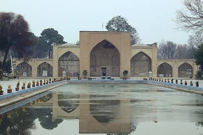 Safavid Architecture | Characteristics, Examples & Facts | Study.com