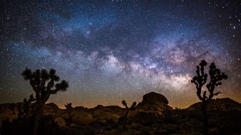 Milky Way over Joshua Tree National Park, California - Bing Gallery