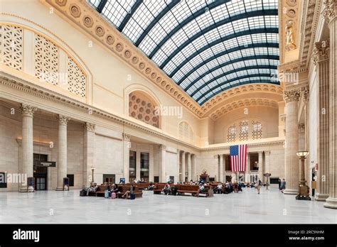 Union Station in downtown Chicago is a historic train station with ...