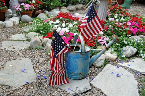 My Painted Garden: Flags, Traditions and Memorial Day