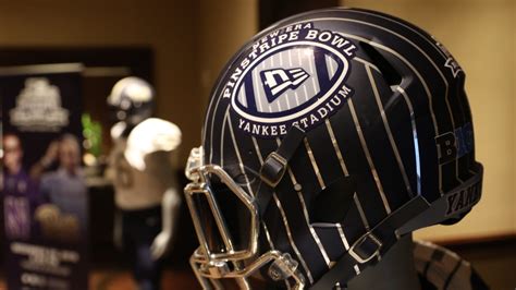 Pittsburgh Arrives Photos | Pinstripe Bowl | New York Yankees