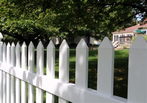 Vinyl Fence Styles & Colors | Finding the Right Vinyl Fence for You