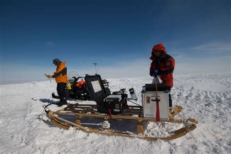 What Do Scientists Do In Antarctica - pic-source