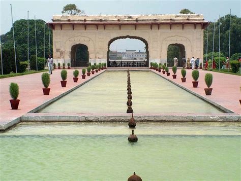 Shālīmār Garden | garden, Lahore, Pakistan | Britannica