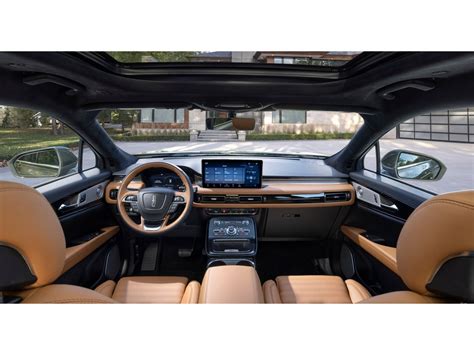 2023 Lincoln Nautilus: 102 Interior Photos | U.S. News