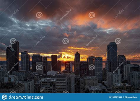 Downtown of Seattle Skyline Stock Photo - Image of amazon, condo: 135807442