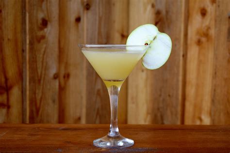 Appletini Recipe With Gin | Bryont Rugs and Livings